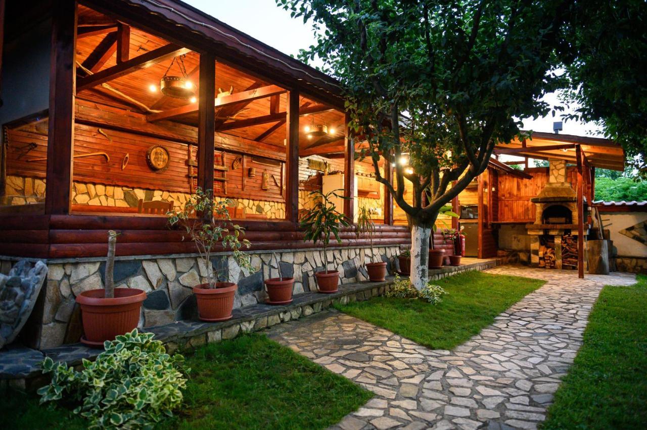 Medi Guest House Sapareva Banya Luaran gambar