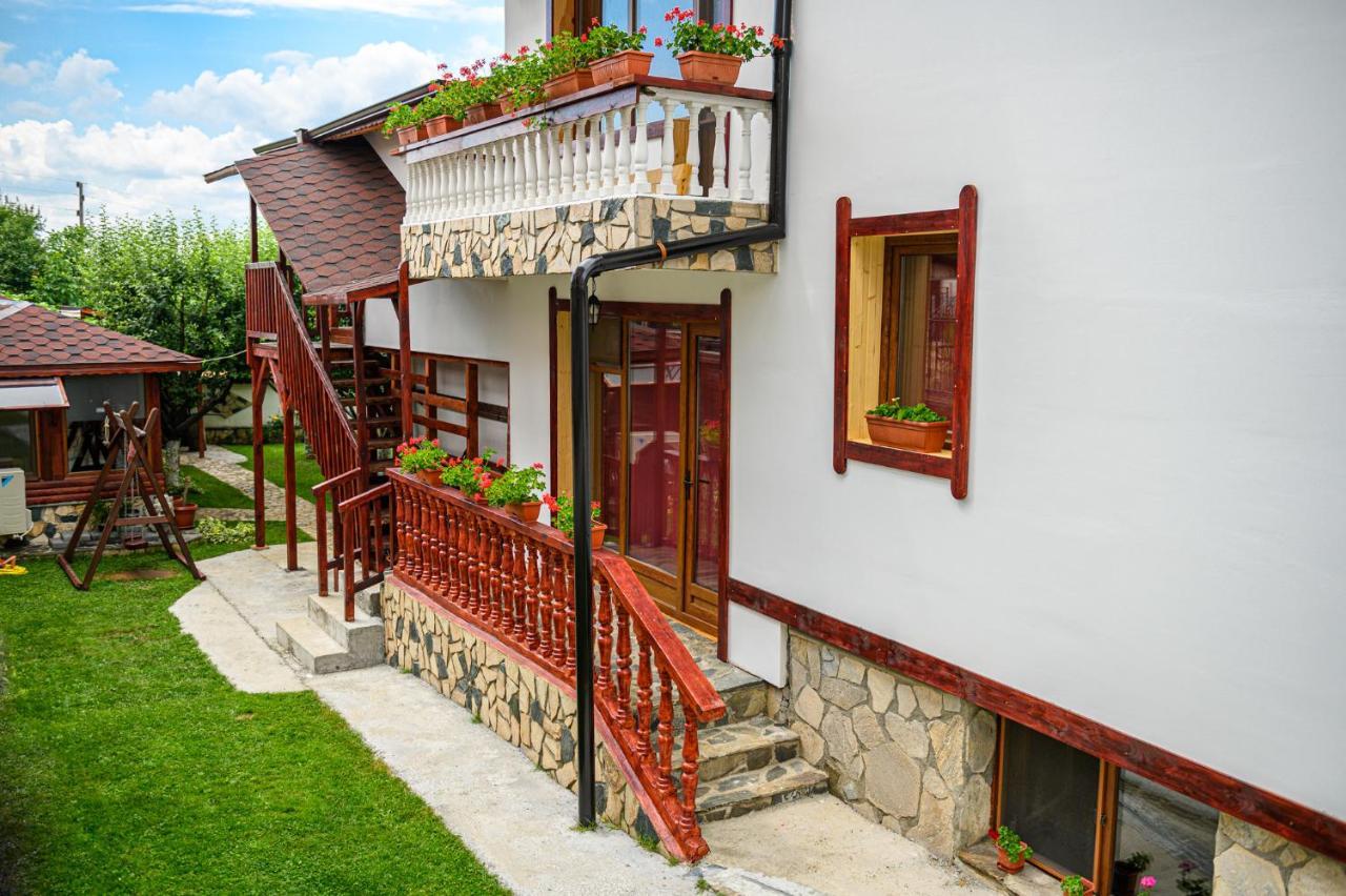 Medi Guest House Sapareva Banya Luaran gambar