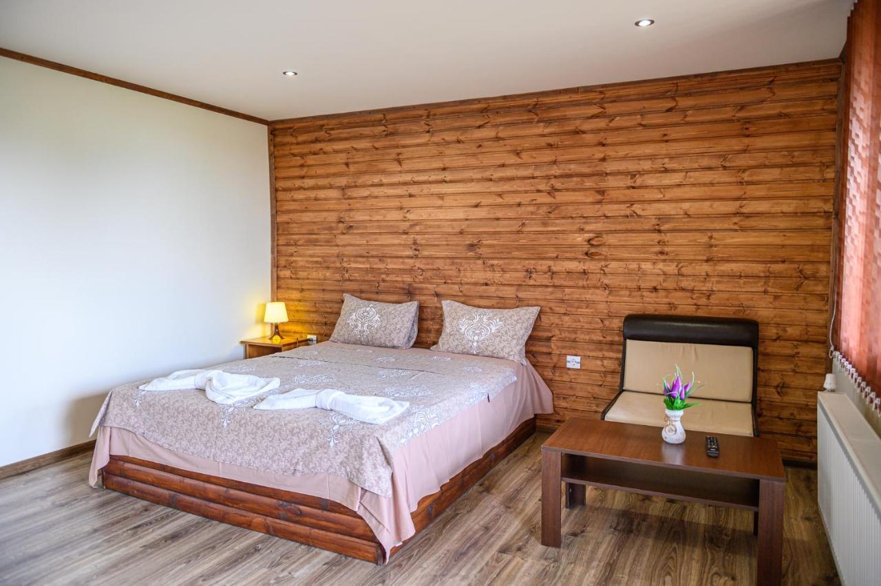 Medi Guest House Sapareva Banya Luaran gambar