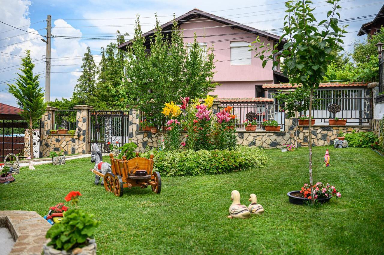 Medi Guest House Sapareva Banya Luaran gambar